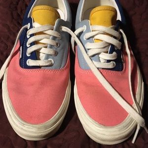 Vans women’s 11 men’s 9.5